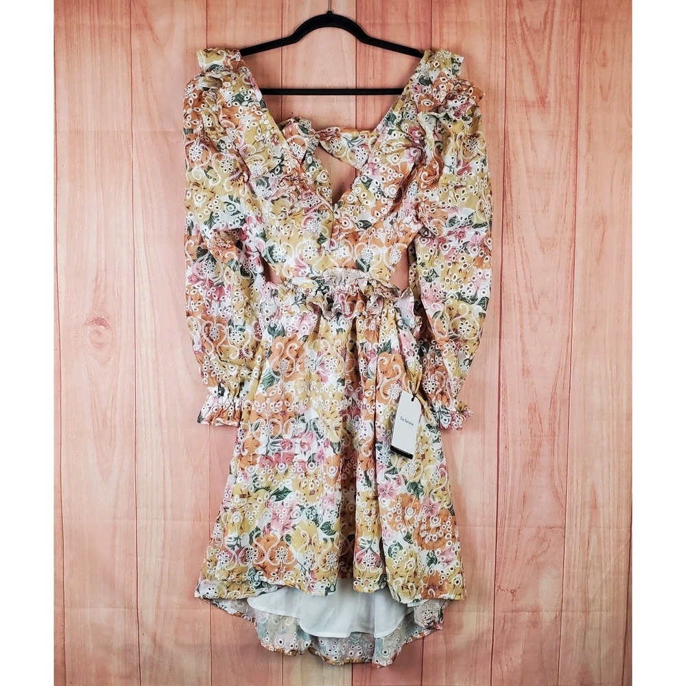 En Saison Fit & Flare Dress Womens Medium Multicolor Floral Eyelet Plunge V-Neck